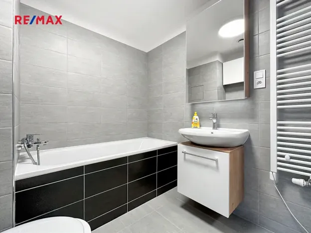 Pronájem bytu 1+kk, Plzeň, V Zahrádkách, 39 m2