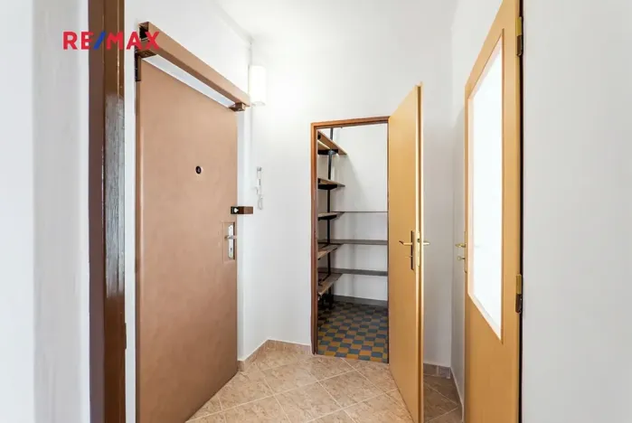 Prodej bytu 3+1, Praha - Malešice, Počernická, 72 m2