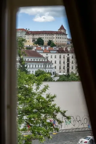 Pronájem bytu 3+1, Praha - Malá Strana, U lužického semináře, 111 m2