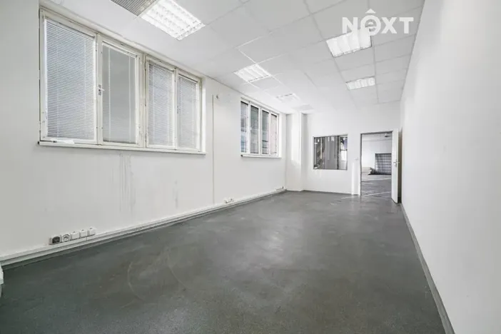 Pronájem skladu, Brno, Hájecká, 722 m2