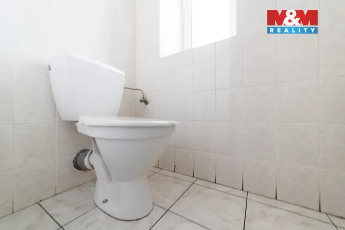 Pronájem obchodního prostoru, Klatovy - Klatovy II, Koldinova, 64 m2