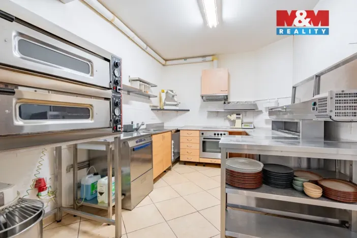 Pronájem restaurace, Kunžak, náměstí Komenského, 91 m2