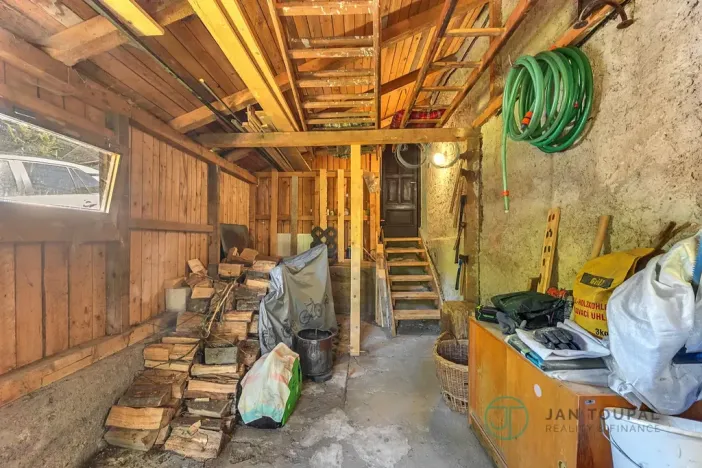 Prodej rodinného domu, Janov, 300 m2