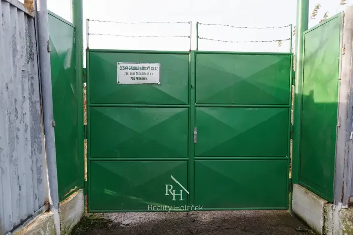 Prodej zahrady, Kladno, 303 m2