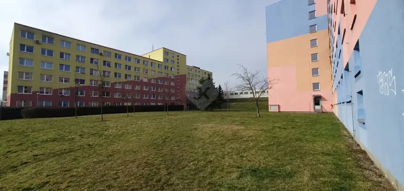 Pronájem bytu 1+kk, Praha - Černý Most, Bryksova, 19 m2