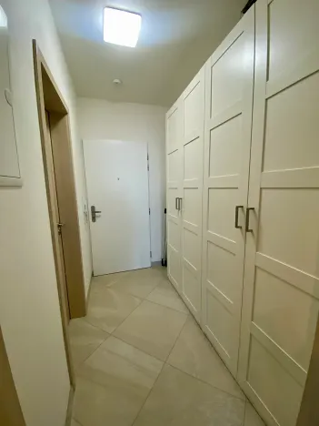 Pronájem bytu 1+kk, Praha - Horní Měcholupy, Mantovská, 32 m2