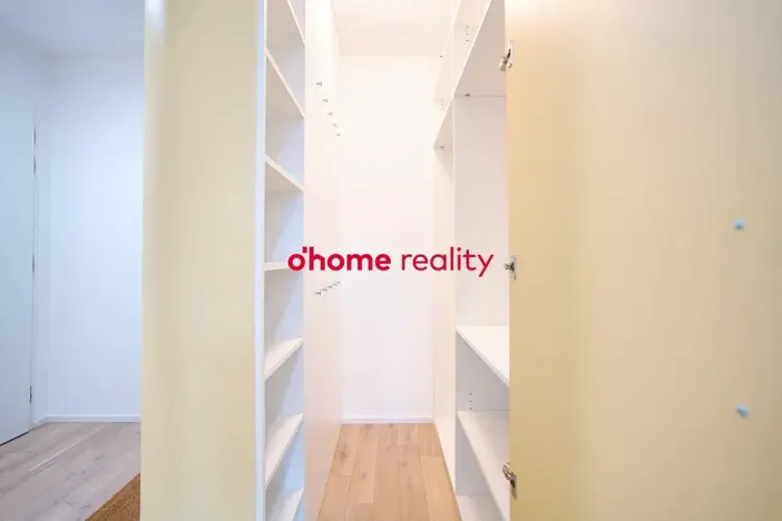 Prodej bytu 2+kk, Olomouc, Ostrovní, 65 m2