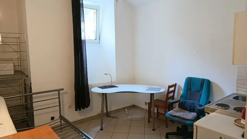 Pronájem kanceláře, Praha - Vinohrady, Lužická, 18 m2