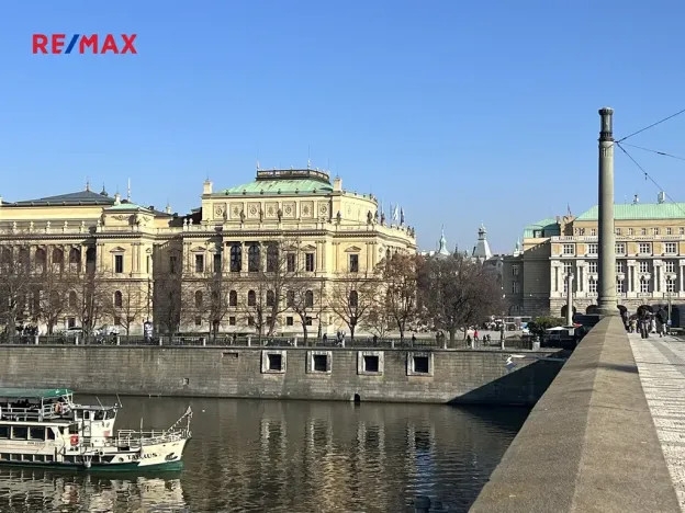 Prodej bytu 4+1, Praha - Malá Strana, Valdštejnská, 117 m2