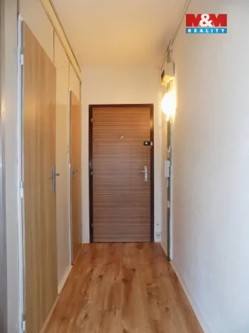 Prodej bytu 1+kk, Ústí nad Labem - Krásné Březno, V Oblouku, 31 m2