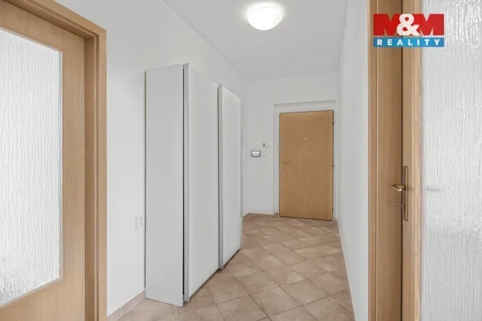 Prodej bytu 2+kk, Hradec Králové, Ve Stromovce, 48 m2