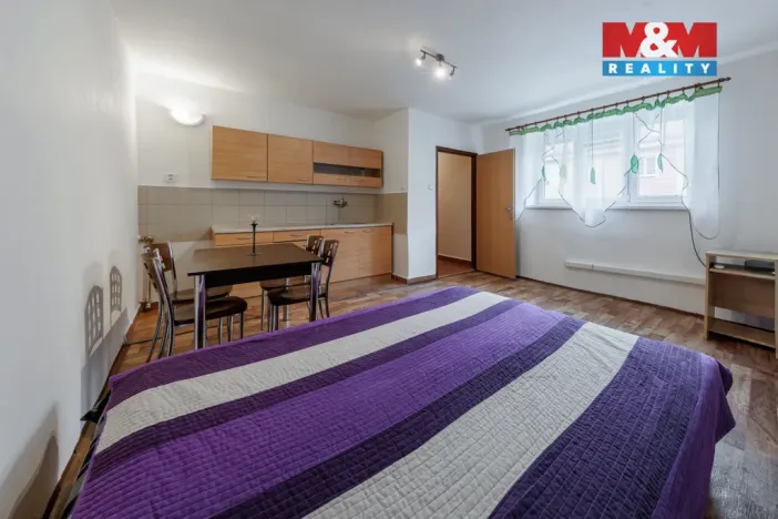 Prodej bytu 1+kk, Kynšperk nad Ohří, Zámecká, 34 m2