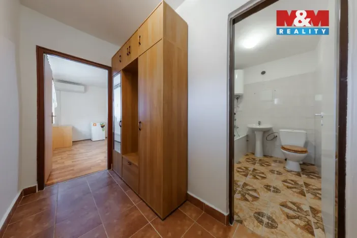 Prodej bytu 1+kk, Kynšperk nad Ohří, Zámecká, 34 m2