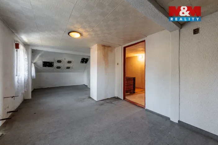 Prodej rodinného domu, Horní Blatná, Bezručova, 250 m2