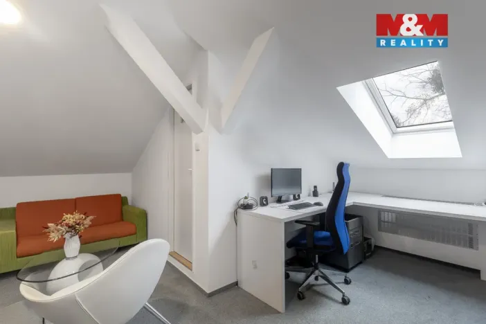 Prodej obchodního prostoru, Ostrava - Kunčičky, Škrobálkova, 700 m2