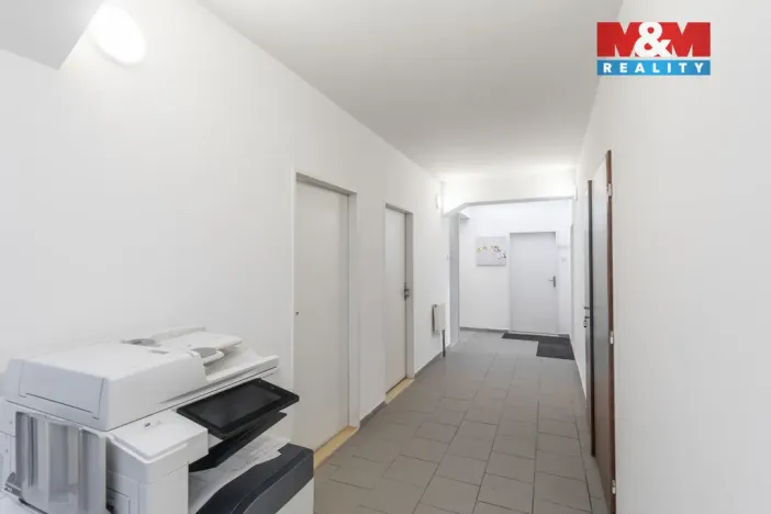 Prodej obchodního prostoru, Ostrava - Kunčičky, Škrobálkova, 700 m2