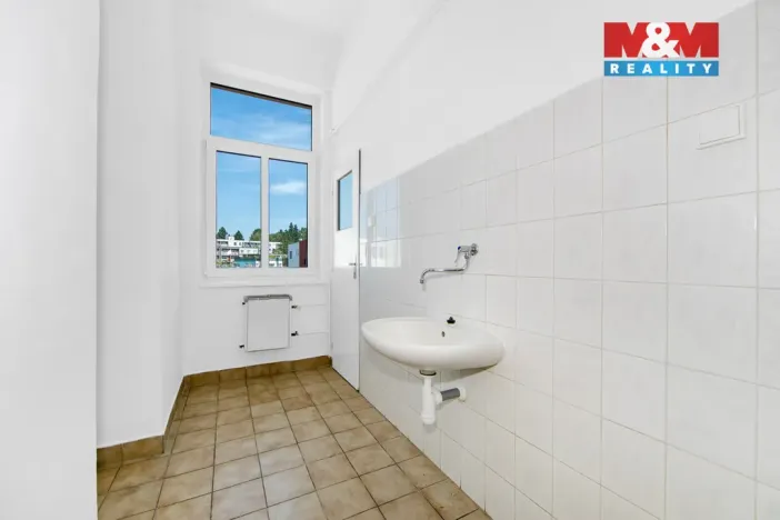 Pronájem kanceláře, Plzeň - Severní Předměstí, Karlovarská, 100 m2