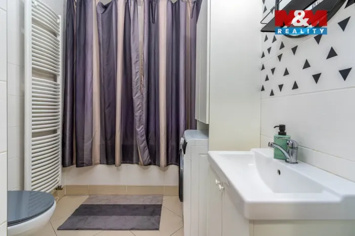 Prodej bytu 2+kk, Praha - Horní Měcholupy, Mantovská, 50 m2