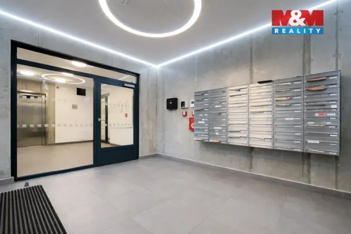 Pronájem bytu 2+kk, Praha - Hloubětín, Lehovecká, 57 m2