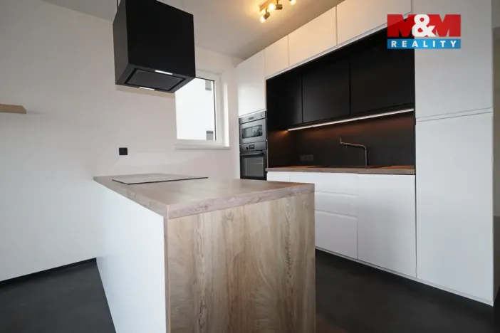 Pronájem bytu 4+kk, Karlovy Vary - Stará Role, Truhlářská, 89 m2