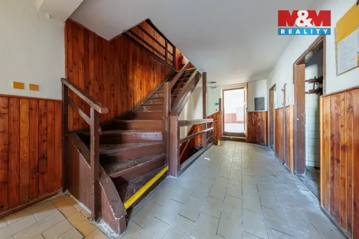 Prodej obchodního prostoru, Abertamy, Bož. Němcové, 800 m2