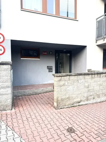 Pronájem bytu 1+kk, Praha - Libeň, V zahradách, 47 m2