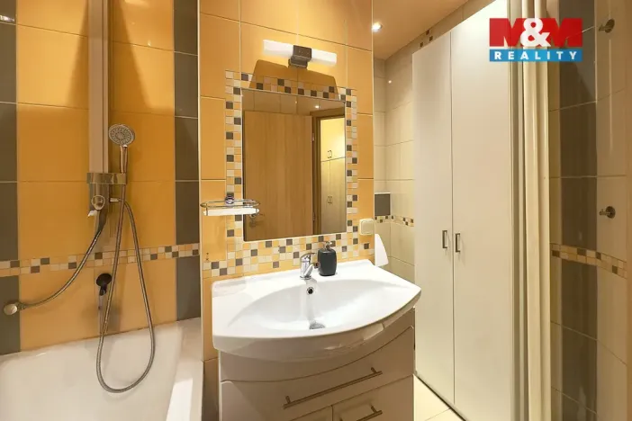 Prodej bytu 2+kk, Ostrava - Poruba, Oty Synka, 53 m2