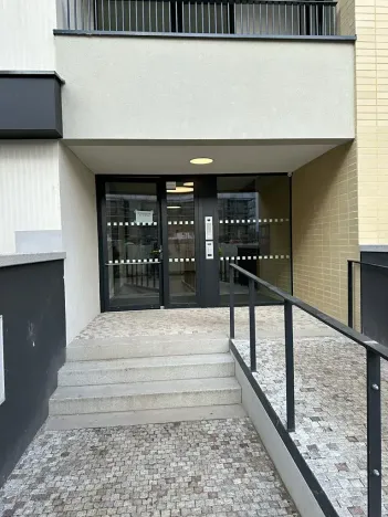 Pronájem bytu 2+kk, Praha - Holešovice, U Pergamenky, 54 m2