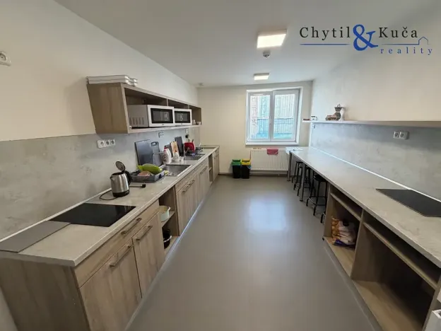 Prodej ubytování, Otrokovice, Objízdná, 3641 m2