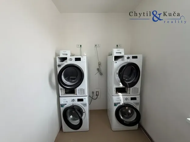 Prodej ubytování, Otrokovice, Objízdná, 3641 m2