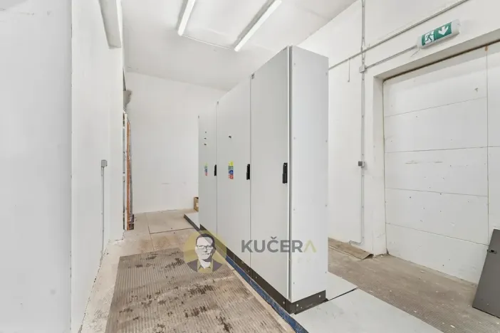 Prodej výrobních prostor, Kostelec nad Labem, Neratovická, 3457 m2