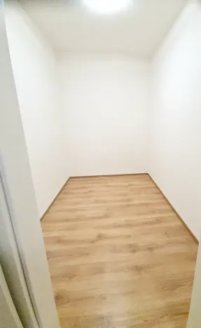 Pronájem bytu 2+kk, Praha - Dolní Chabry, Do rybníčků, 74 m2