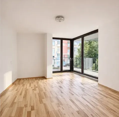 Prodej bytu 2+kk, Praha - Žižkov, Ke kapslovně, 58 m2