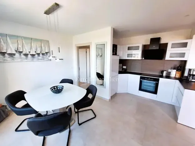 Prodej bytu 3+kk, Malinska, Chorvatsko, 94 m2