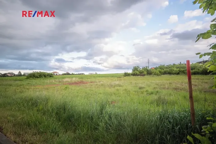 Prodej pozemku, Jesenice, 4757 m2