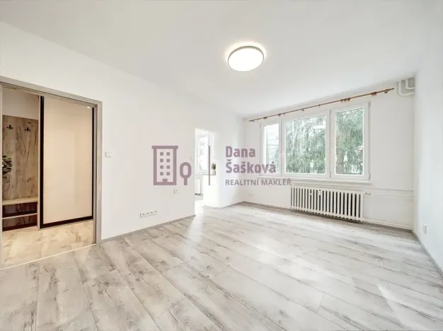 Pronájem bytu 2+1, Jindřichův Hradec, sídliště U Nádraží, 50 m2