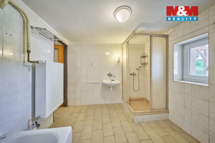 Prodej rodinného domu, Radvanice, 185 m2