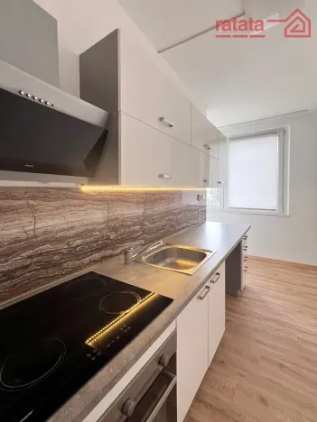 Pronájem bytu 3+1, Klášterec nad Ohří, Školní, 66 m2