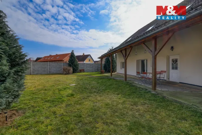 Prodej rodinného domu, Mladý Smolivec, 218 m2