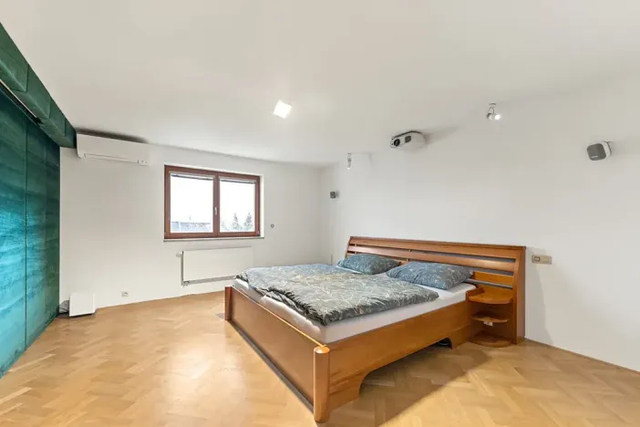 Prodej rodinného domu, Praha, Sklenská, 200 m2