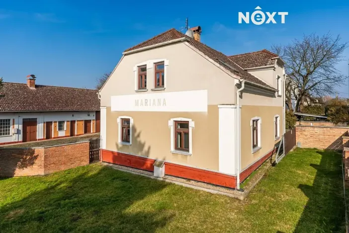 Prodej rodinného domu, Březno, 380 m2