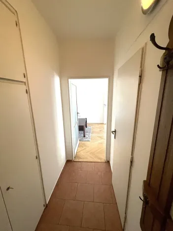Pronájem bytu 2+kk, Praha - Vinohrady, Pod Rapidem, 47 m2