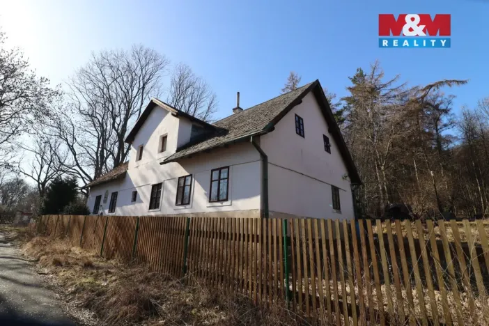 Prodej rodinného domu, Žalany - Černčice, 240 m2