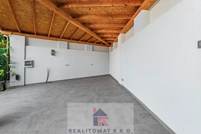 Pronájem bytu 4+kk, Praha - Komořany, Pod lesem, 127 m2