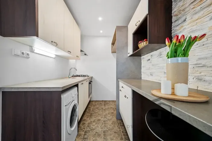 Prodej bytu 2+kk, Praha - Hostivař, Zápasnická, 39 m2