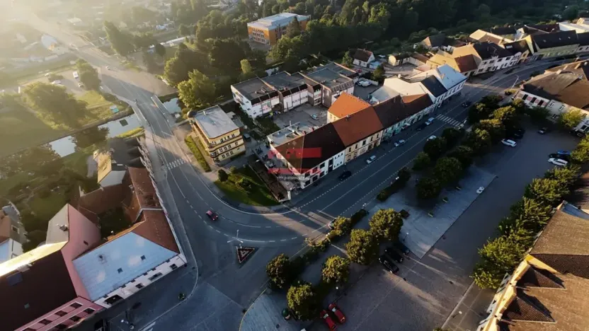 Prodej komerční nemovitosti, Veselí nad Lužnicí, náměstí T. G. Masaryka, 1037 m2