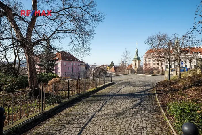 Prodej bytu 2+kk, Praha - Vršovice, Vršovické náměstí, 38 m2