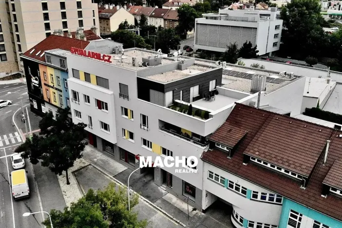 Pronájem bytu 1+kk, Praha - Michle, U plynárny, 31 m2