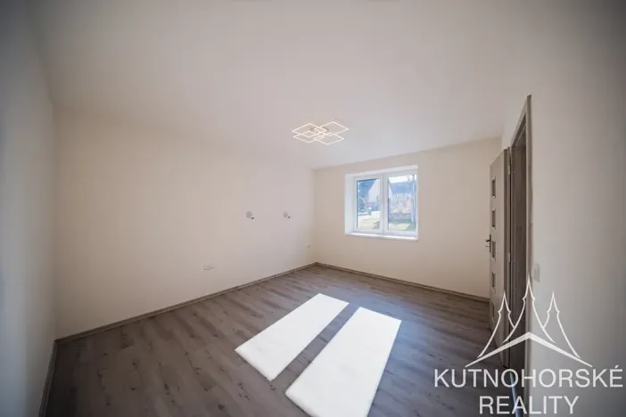 Prodej rodinného domu, Červené Pečky, Husova, 177 m2