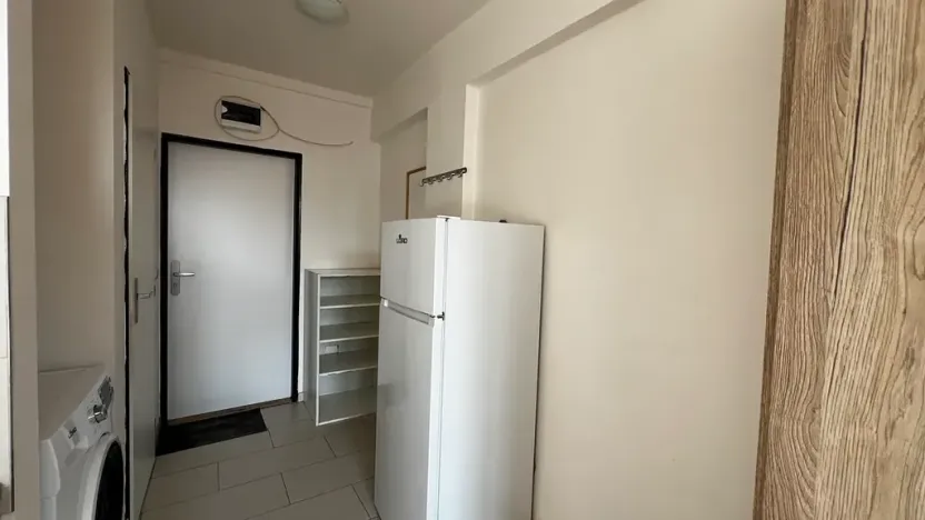 Pronájem bytu 1+kk, Praha - Radotín, Vrážská, 25 m2